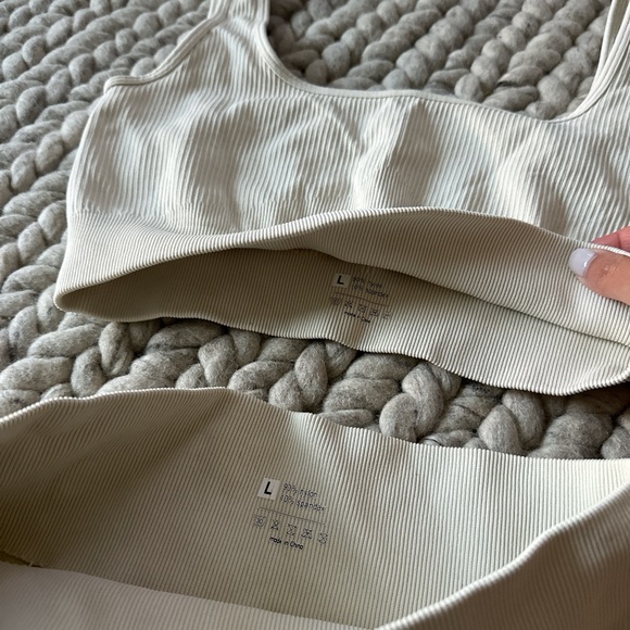 *SOLD* Cream Ribbed Active Set - Picture 3 of 3